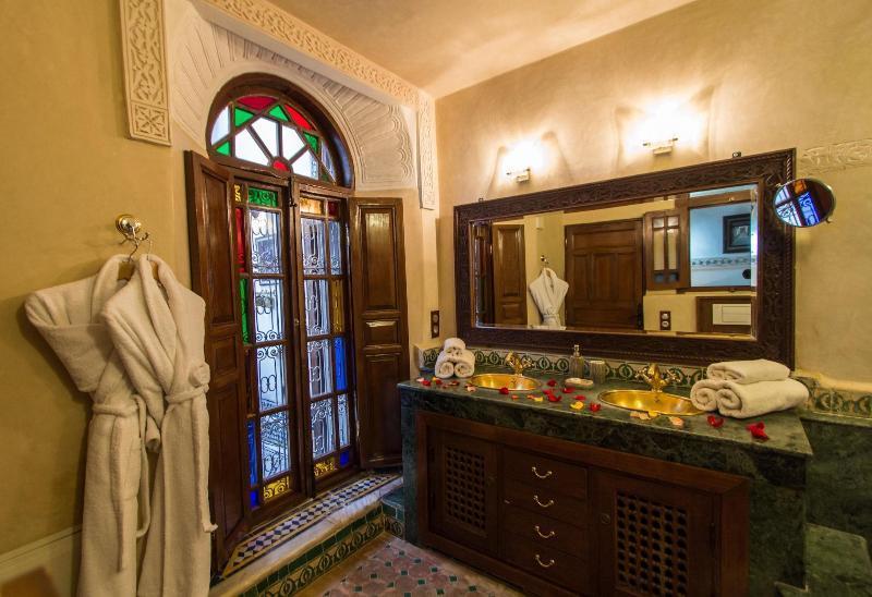 Riad Les Remparts De Fez Kültér fotó